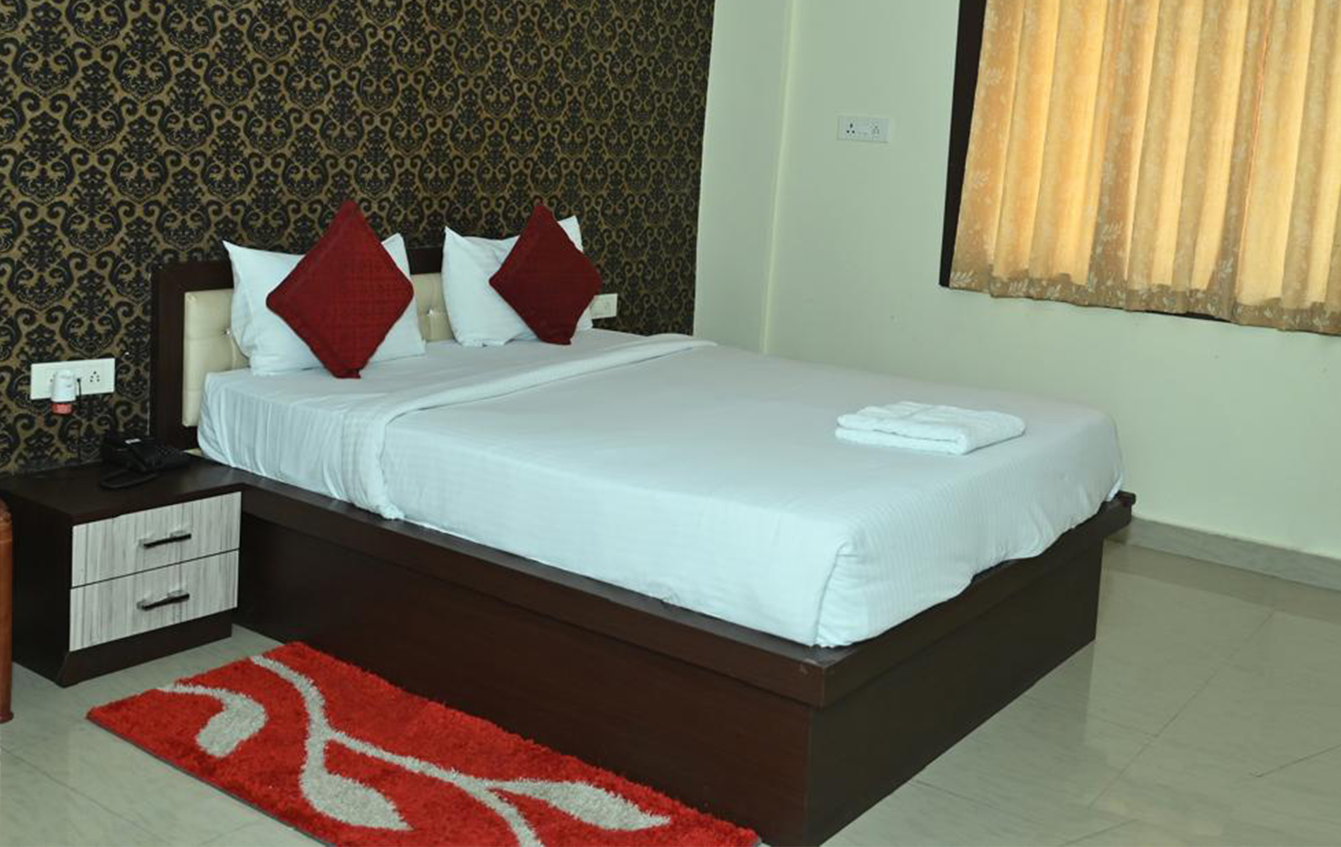 Royal Hotel